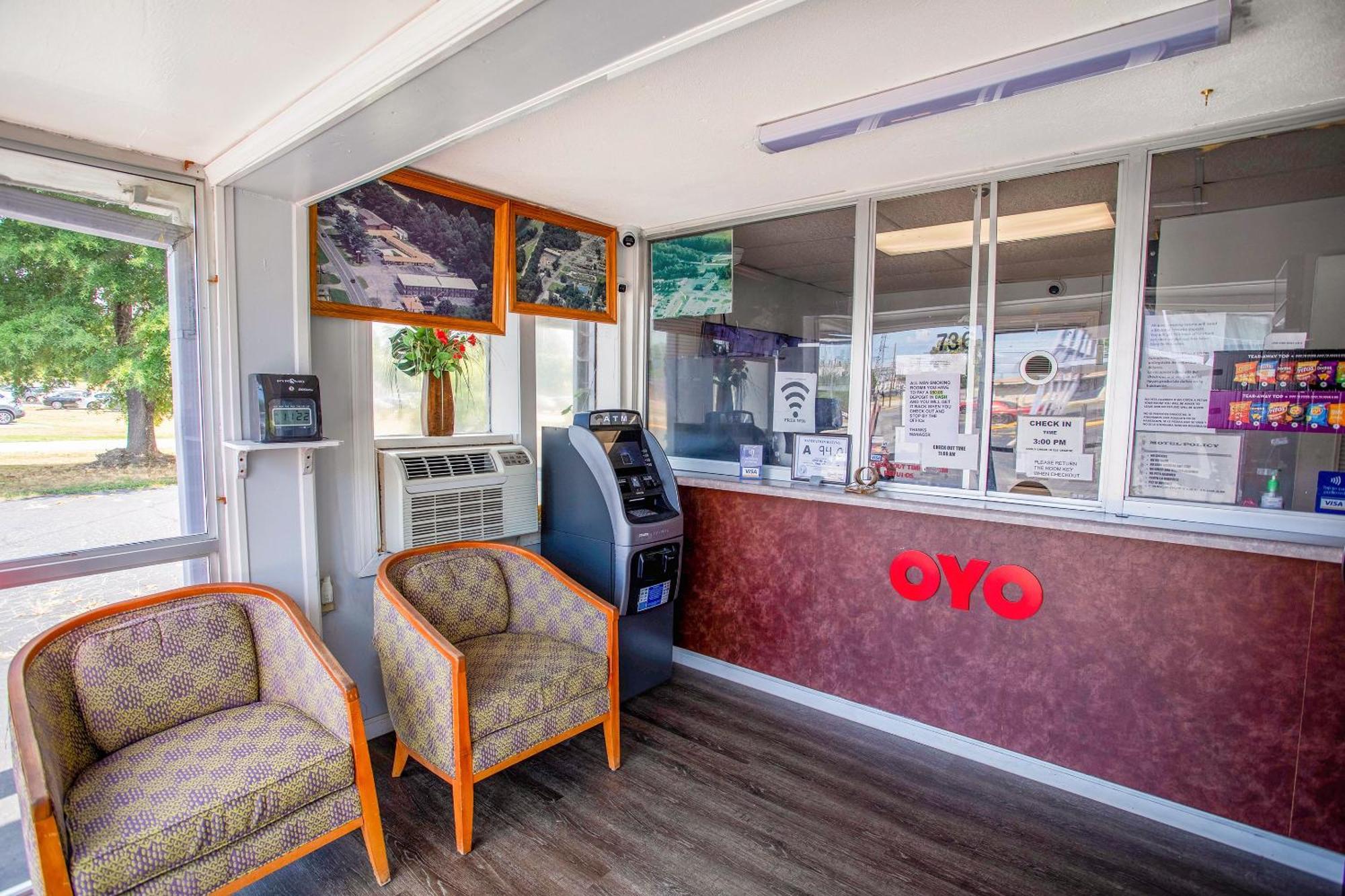 Oyo Inn Kernersville Bagian luar foto