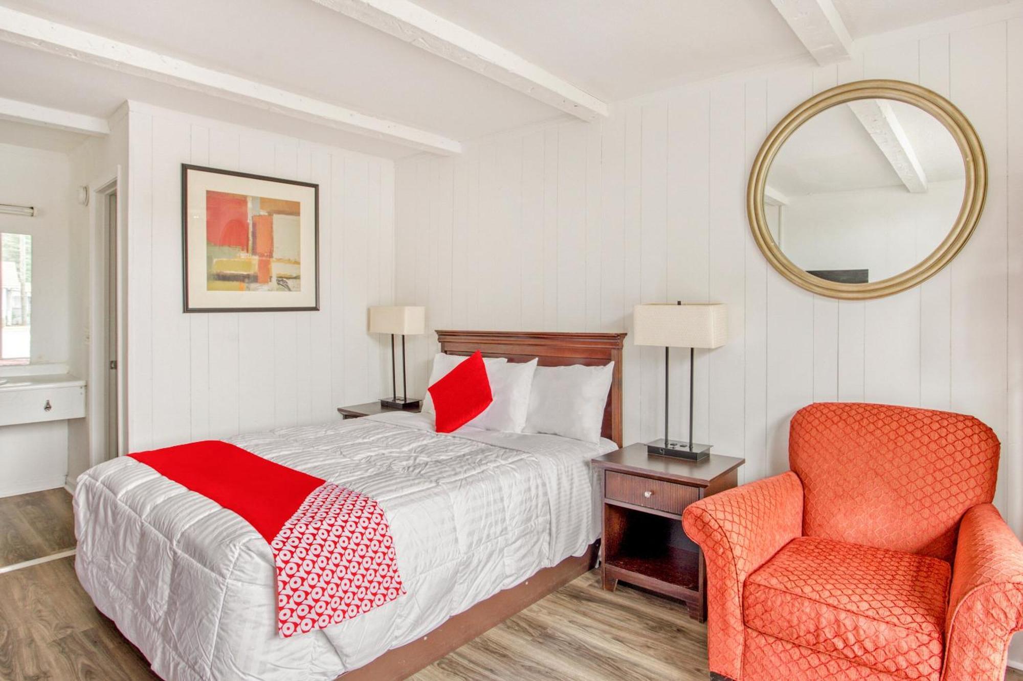Oyo Inn Kernersville Bagian luar foto